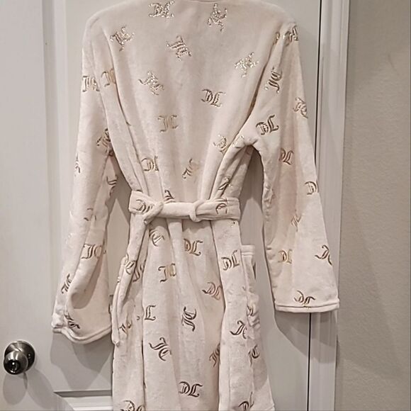 Juicy Couture JC Gold Embossed Logo Plush Robe - Picture 5 of 7